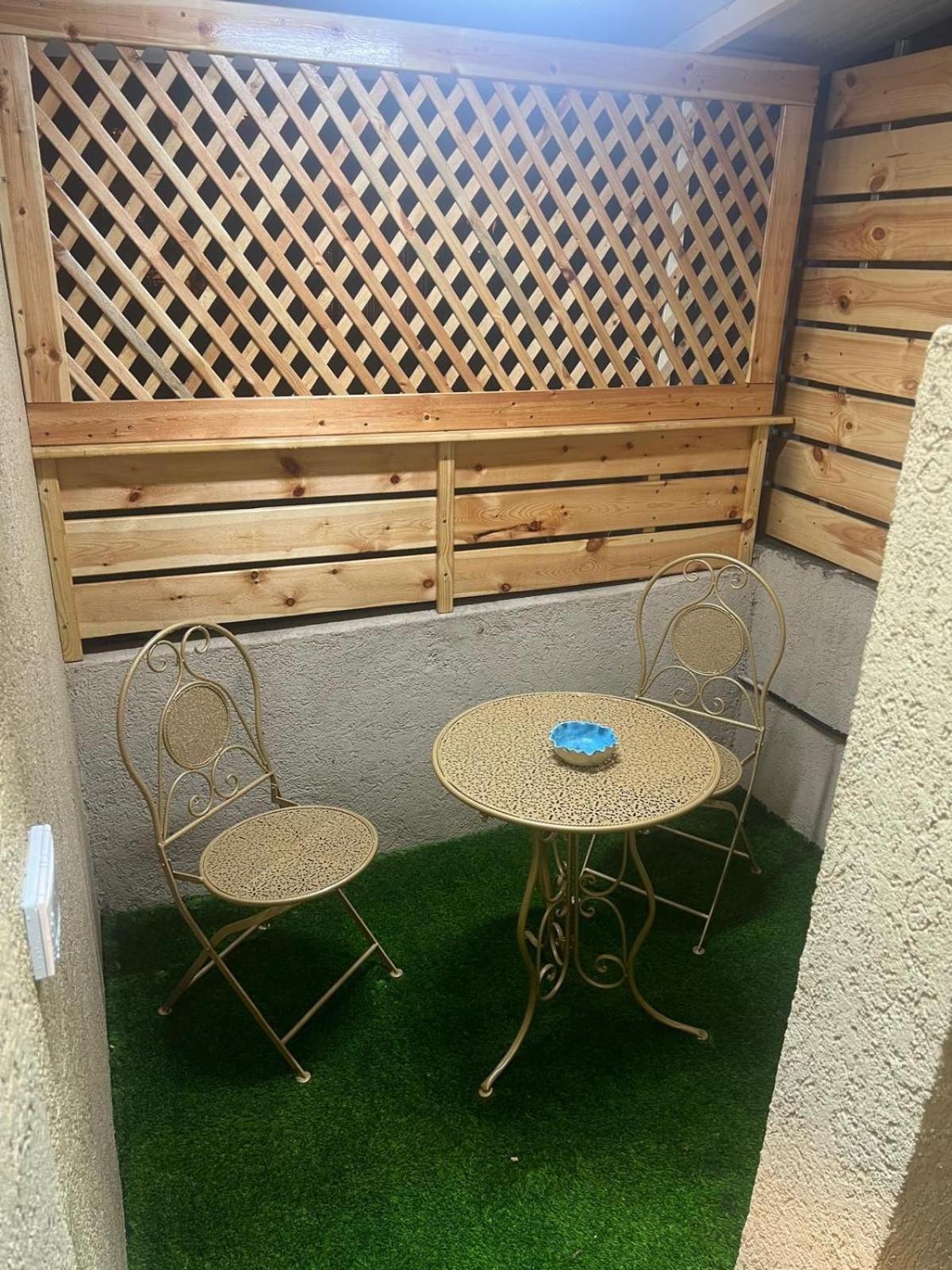 Johny'S Boutique Apartment 하이파 외부 사진